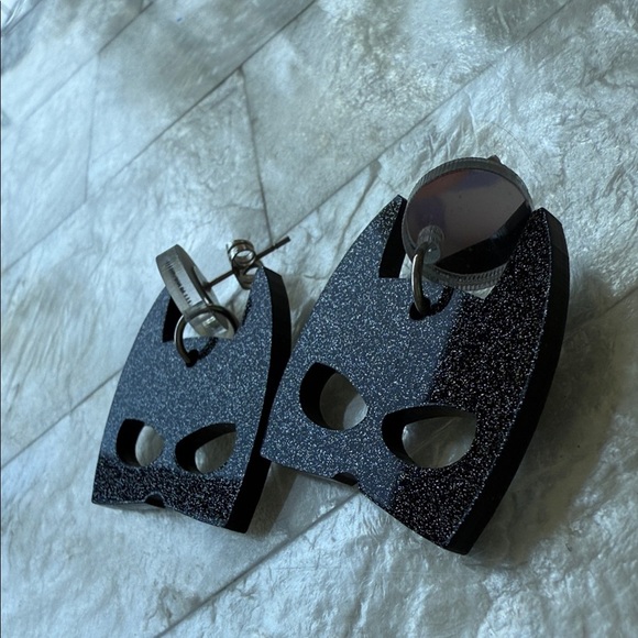 Batman Earrings Mask Glittery Acrylic Comic Book - Picture 3 of 6